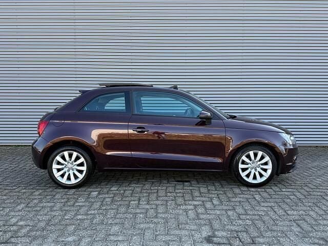 Occasion Audi A1 Ambition 86 PK (63 kW) 2010 Paars Hatchback