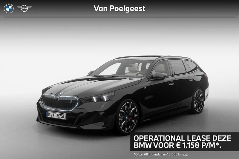 Zwart, metallic lak Nieuw 2025 BMW i5 M Sport Sedan | € 98.510 (Duur) - Afbeelding 1/4