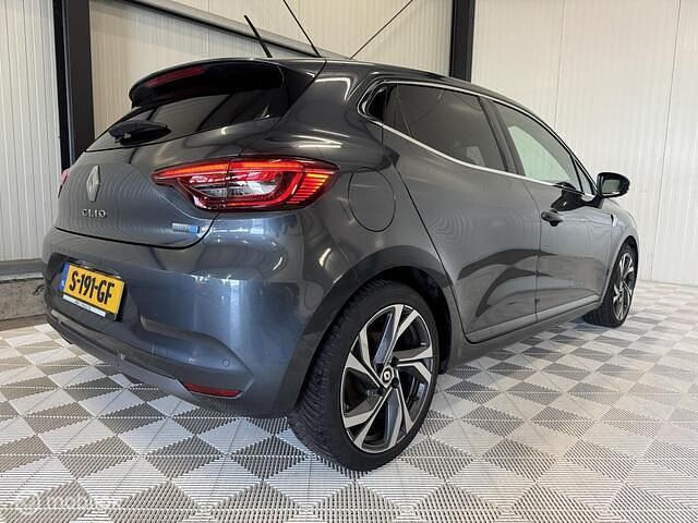 Occasion Renault Clio V R.S. 94 PK (69 kW) 2022 Grijs Hatchback