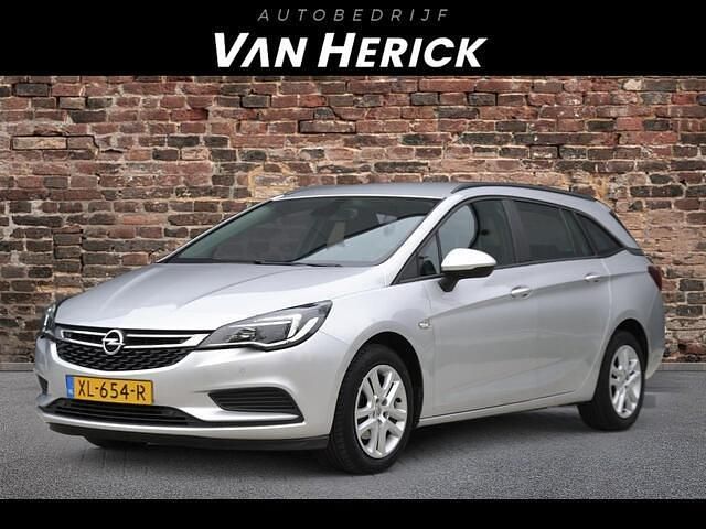 Grijs Gebruikt 2019 Opel Astra Edition Stationwagen | € 9.945 (Goede deal) - Afbeelding 1/4