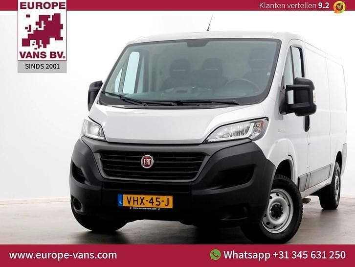 Zilver Occasion 2021 Fiat Ducato Van | € 12.950 (Goede deal) - Afbeelding 1/4