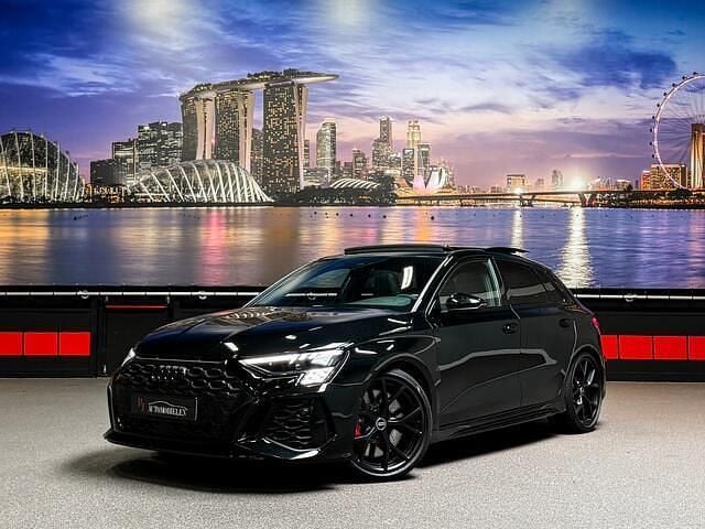 Zwart Gebruikt 2023 Audi RS3 Sportback S-Line Hatchback | € 66.950 - Afbeelding 1/4