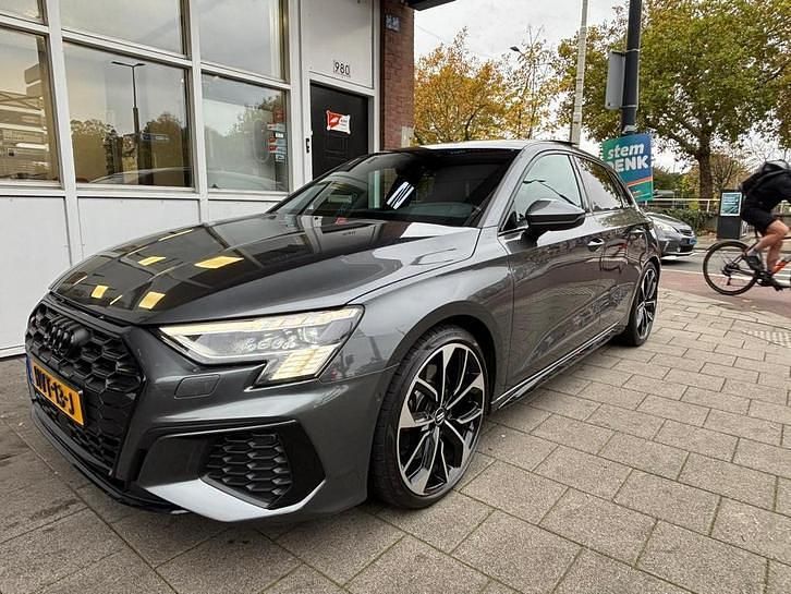 Gebruikt 2021 Audi S3 Edition .1 | € 39.950 - Afbeelding 1/4
