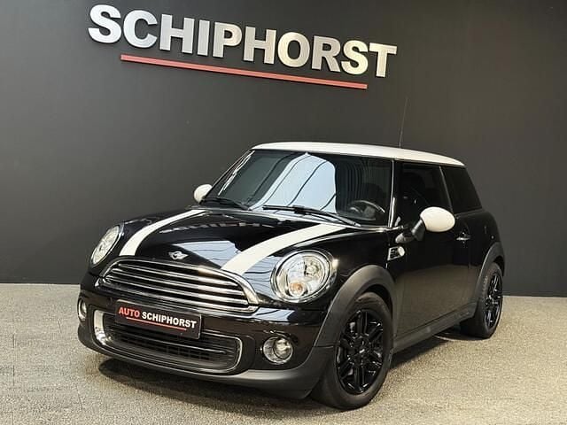 Zwart (metallic) Gebruikt 2013 Mini Cooper Chili Hatchback | € 3.999 (Super prijs) - Afbeelding 1/4