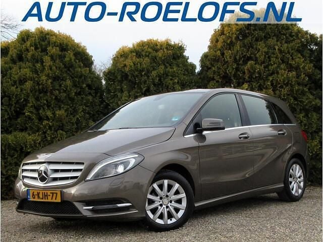 Grijs Gebruikt 2013 Mercedes B180 Prestige MPV | € 9.890 (Eerlijke prijs) - Afbeelding 1/4