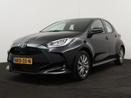 Zwart Gebruikt 2024 Toyota Yaris Limited Hatchback | € 24.745 (Goede deal) - Afbeelding 1/3