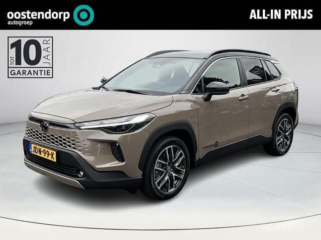 Bruin Gebruikt 2025 Toyota Corolla Cross Executive SUV | € 47.800 (Duur) - Afbeelding 1/4