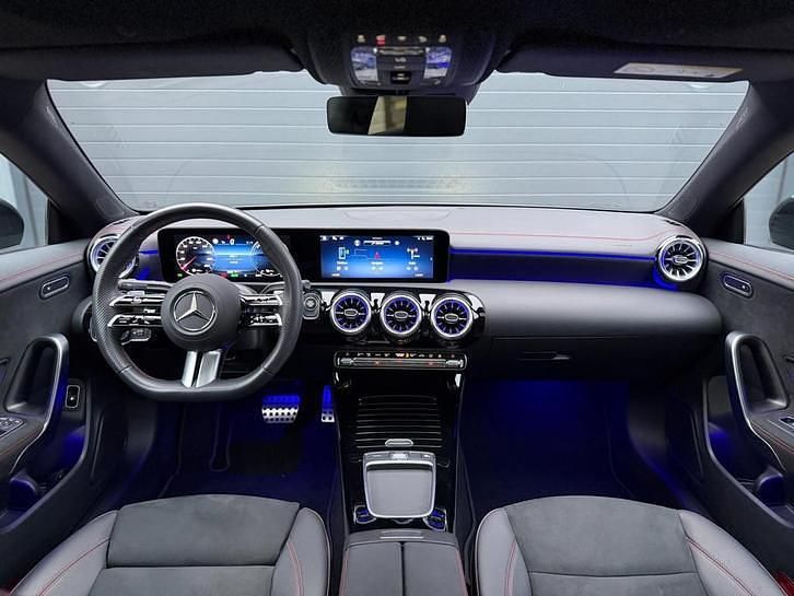 Occasion Mercedes CLA250e AMG line 218 PK (160 kW) 2024 Grijs Sedan