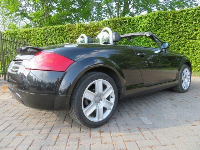 Occasion Audi TT Roadster 180 PK (132 kW) 2000 Zwart Cabriolet
