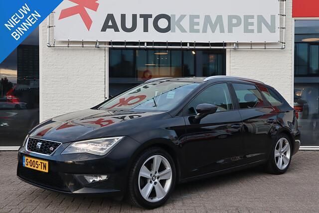 Zwart Gebruikt 2014 Seat Leon ST FR Stationwagen | € 10.900 (Eerlijke prijs) - Afbeelding 1/4