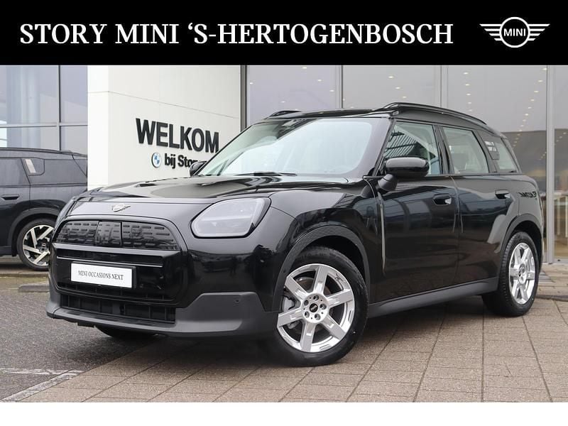 Zwart (metallic) Occasion 2024 Mini Countryman Classic SUV | € 35.950 (Goede deal) - Afbeelding 1/4