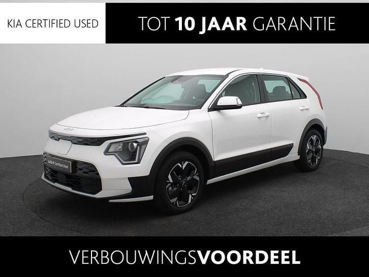 Wit Gebruikt 2024 Kia e-Niro Light SUV | € 30.940 (Super prijs) - Afbeelding 1/4
