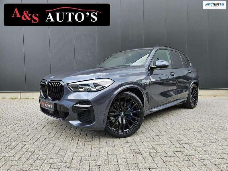Grijs, metallic lak Gebruikt 2022 BMW X5 M Sport SUV | € 59.950 (Super prijs) - Afbeelding 1/4