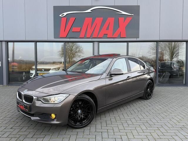 Bruin Gebruikt 2013 BMW 320 Efficient Dynamics Sedan | € 11.999 (Iets duurder) - Afbeelding 1/4