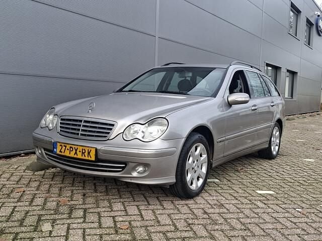 Grijs Gebruikt 2005 Mercedes C220 Elegance Stationwagen | € 1.499 (Eerlijke prijs) - Afbeelding 1/4