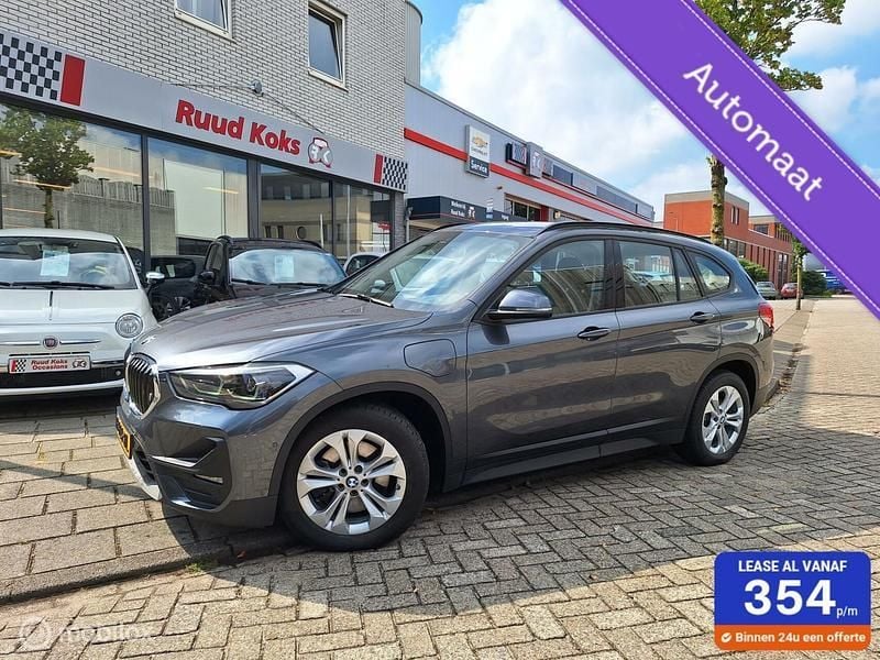 Grijs Gebruikt 2020 BMW X1 SUV | € 26.450 (Eerlijke prijs) - Afbeelding 1/4