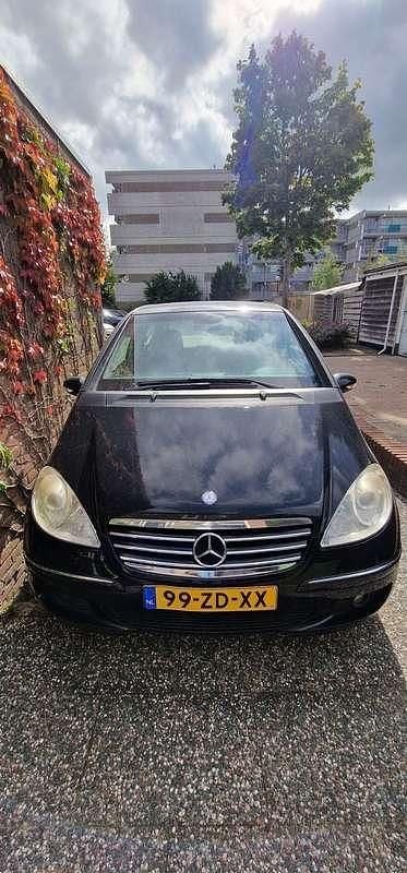 Zwart Gebruikt 2008 Mercedes A170 Avantgarde Hatchback | € 3.700 (Goede deal) - Afbeelding 1/4