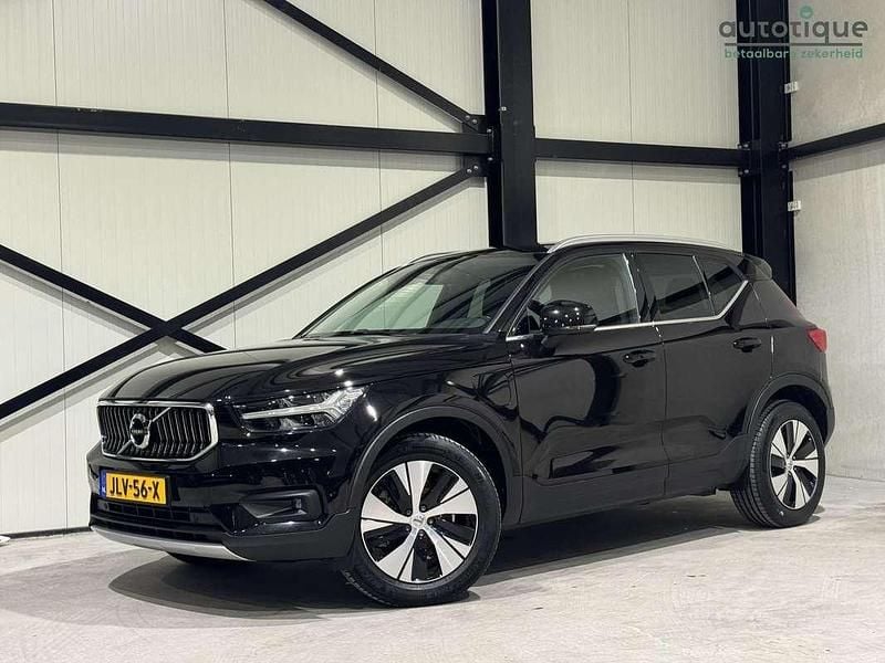 Zwart Gebruikt 2020 Volvo XC40 Business Edition SUV | € 26.440 (Super prijs) - Afbeelding 1/4