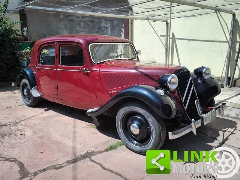 Zwart Gebruikt 1955 Citroën Traction Avant Stationwagen | € 18.000 - Afbeelding 1/4