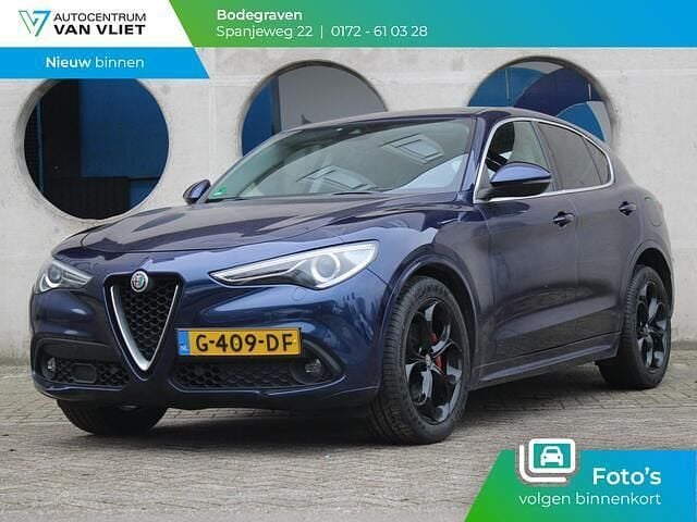 Blauw Gebruikt 2019 Alfa Romeo Stelvio Super SUV | € 24.900 (Goede deal) - Afbeelding 1/4