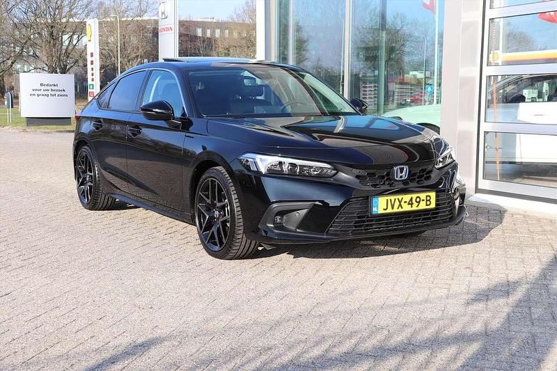 Occasion Honda Civic Advance 143 PK (105 kW) 2025 Zwart (parellak) Hatchback
