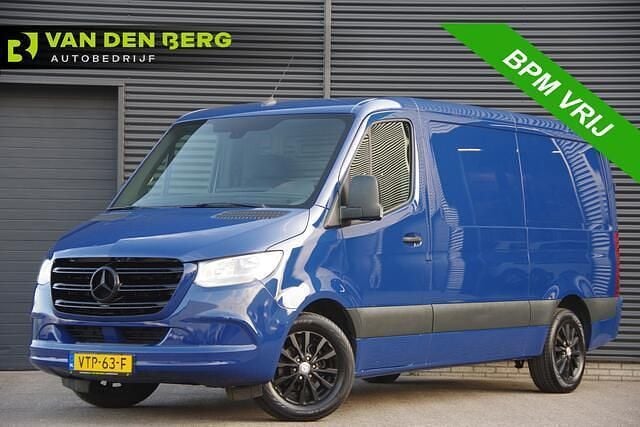 Blauw Gebruikt 2018 Mercedes Sprinter Van | € 19.950 (Eerlijke prijs) - Afbeelding 1/4