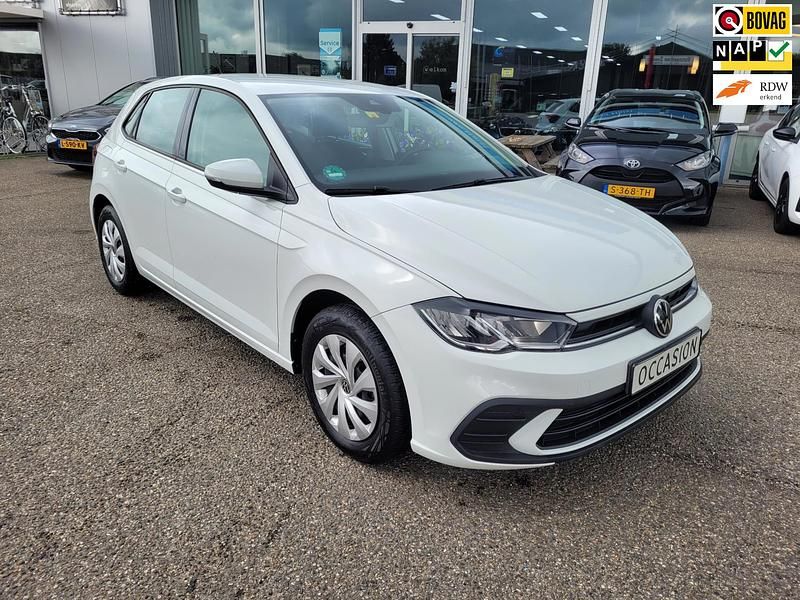 Wit Gebruikt 2022 VW Polo Life Hatchback | € 19.950 (Eerlijke prijs) - Afbeelding 1/4