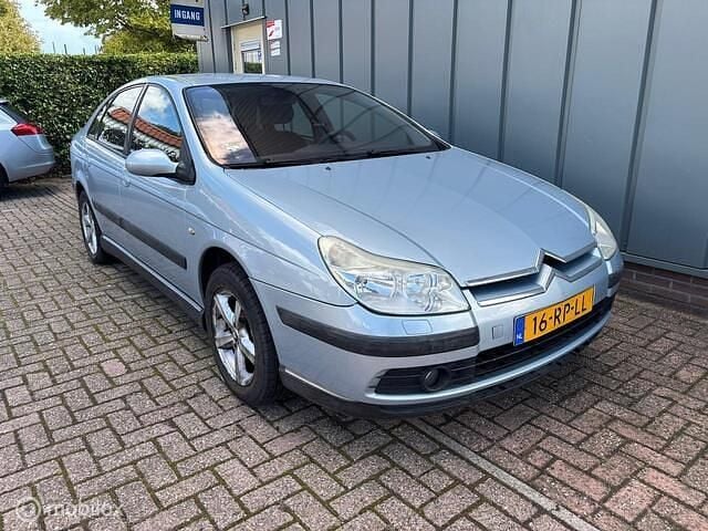 Blauw Occasion 2005 Citroën C5 Prestige Hatchback | € 900 (Eerlijke prijs) - Afbeelding 1/4