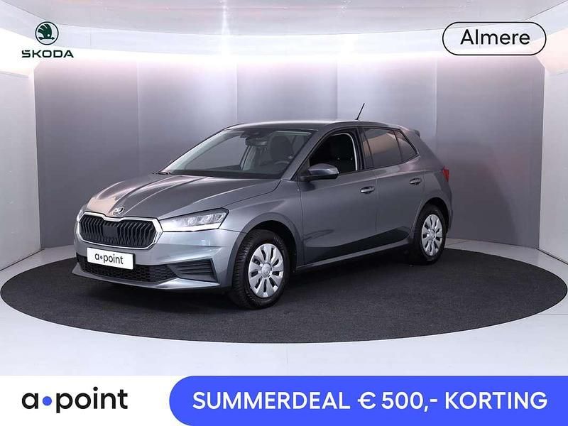 Grijs Gebruikt 2024 Skoda Fabia Ambition Hatchback | € 20.749 (Eerlijke prijs) - Afbeelding 1/4