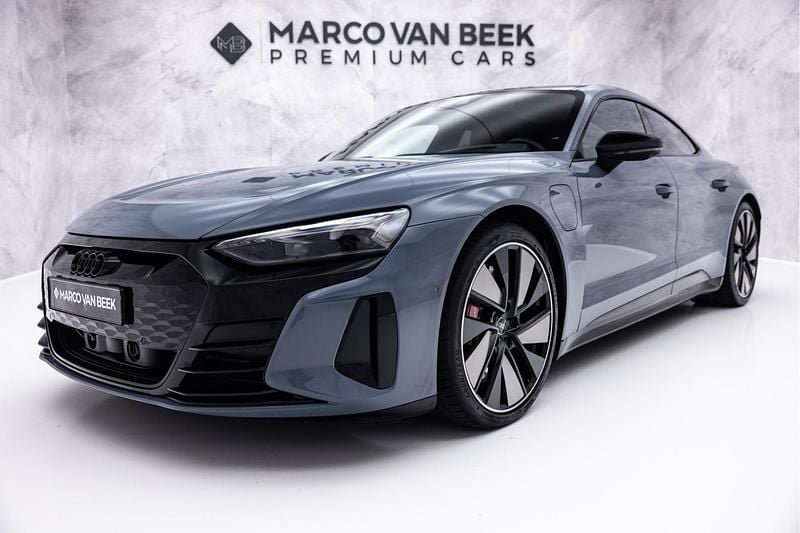 Grijs Gebruikt 2022 Audi RS e-tron GT Exclusive Sedan | € 72.850 (Super prijs) - Afbeelding 1/3
