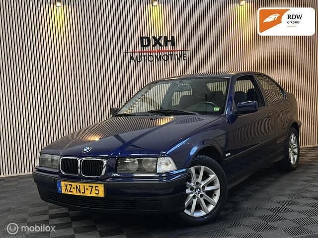 Blauw Gebruikt 1999 BMW 316 Executive Hatchback | € 2.940 (Eerlijke prijs) - Afbeelding 1/4