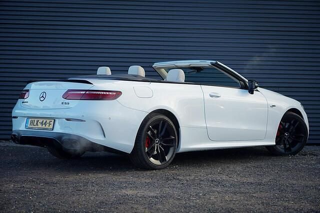 Occasion Mercedes E300 AMG line 258 PK (189 kW) 2023 Wit Cabriolet