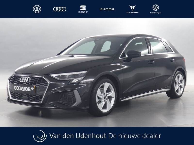 Zwart Gebruikt 2024 Audi A3 Hatchback | € 32.950 (Eerlijke prijs) - Afbeelding 1/4
