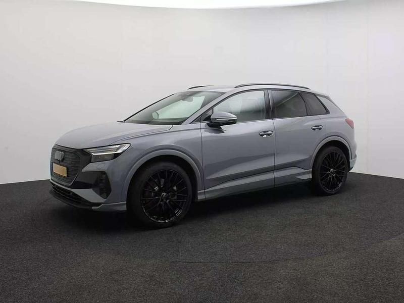 Grijs Nieuw 2025 Audi Q4 e-tron Advanced SUV | € 56.049 (Iets duurder) - Afbeelding 1/3