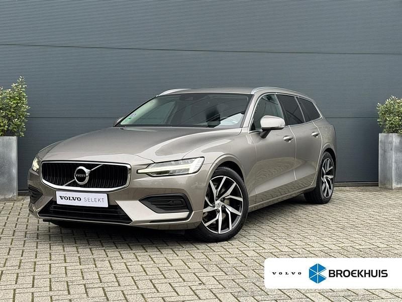 Grijs Gebruikt 2018 Volvo V60 Momentum Stationwagen | € 29.900 (Super prijs) - Afbeelding 1/4