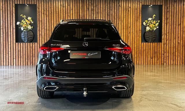 Occasion Mercedes GLC300 AMG line 258 PK (189 kW) 2024 Zwart SUV