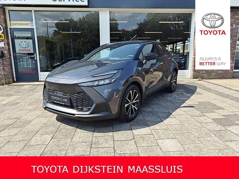 Grijs Gebruikt 2024 Toyota C-HR Team SUV | € 36.950 (Goede deal) - Afbeelding 1/4
