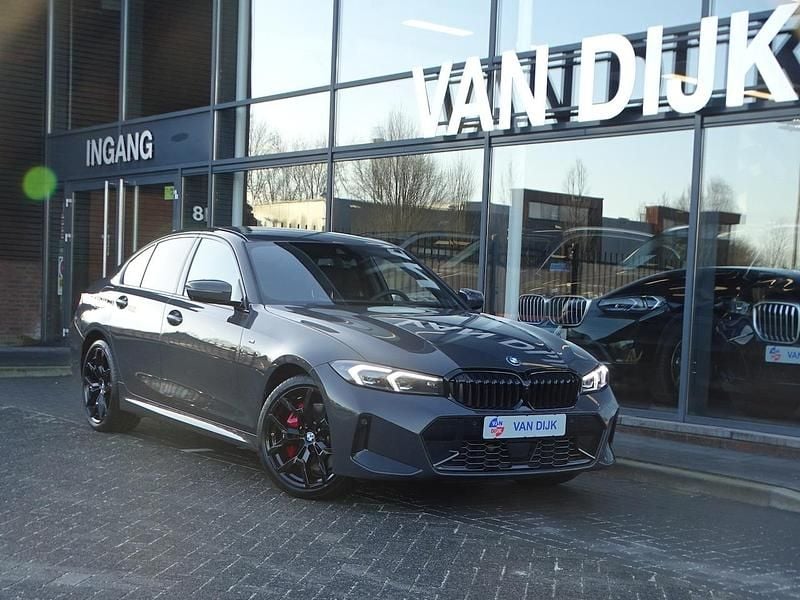 Occasion BMW 330e M Sport 292 PK (214 kW) 2025 Grijs Sedan