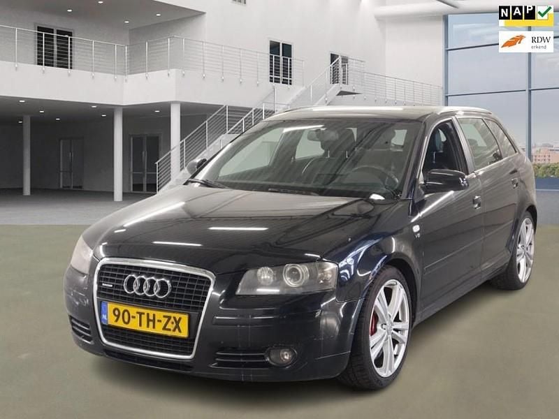 Zwart Gebruikt 2006 Audi A3 Ambition Hatchback | € 5.950 (Super prijs) - Afbeelding 1/4
