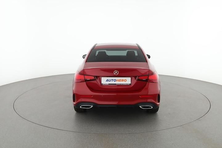 Occasion Mercedes A250 Edition 2023 Rood (metallic) Sedan