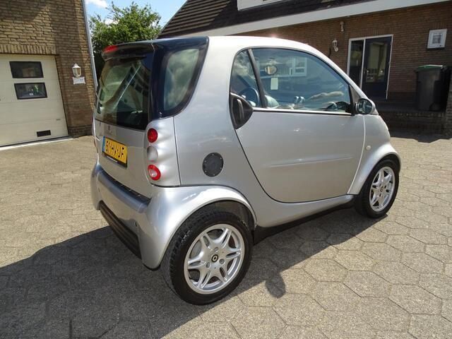 Occasion Smart ForTwo Coupé Pure 54 PK (39 kW) 2002 Grijs Coupé