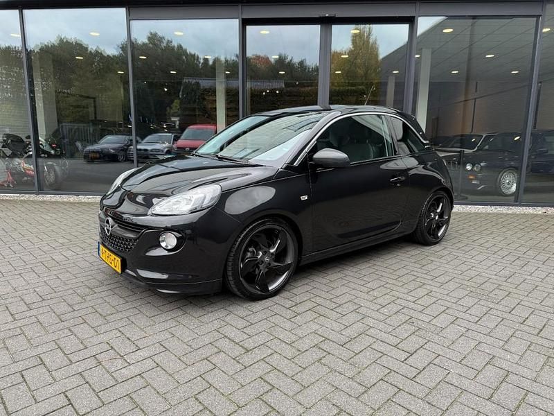 Zwart Gebruikt 2014 Opel Adam Hatchback | € 7.900 (Eerlijke prijs) - Afbeelding 1/4
