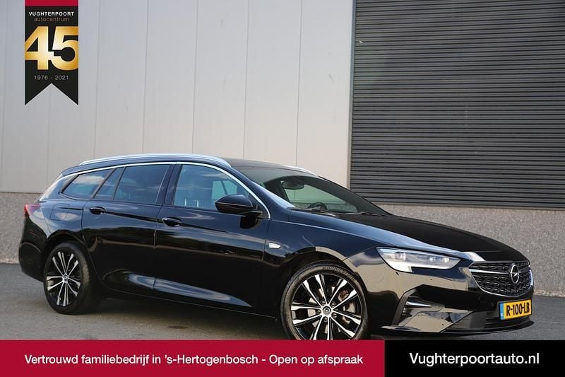 Zwart Gebruikt 2022 Opel Insignia Executive Stationwagen | € 25.445 - Afbeelding 1/4