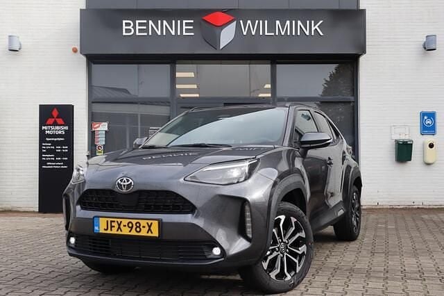 Grijs Nieuw 2025 Toyota Yaris Comfort MPV | € 32.995 (Eerlijke prijs) - Afbeelding 1/4