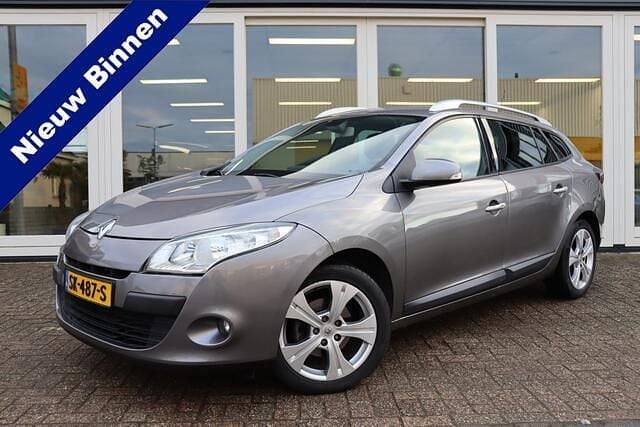 Grijs Occasion 2011 Renault Mégane GrandTour Dynamique Stationwagen | € 2.500 (Goede deal) - Afbeelding 1/4