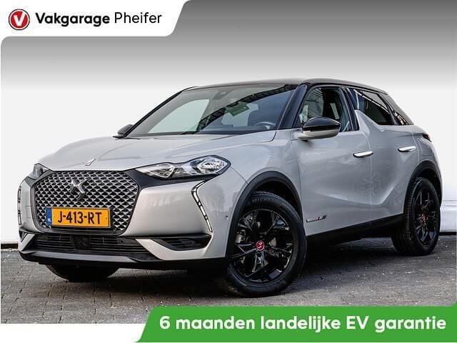 Grijs (parellak) Gebruikt 2020 DS Automobiles DS3 Crossback E-Tense Performance SUV | € 14.740 (Eerlijke prijs) - Afbeelding 1/3