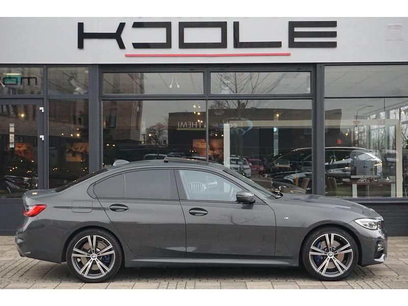 Occasion BMW 330 Executive 293 PK (215 kW) 2019 Grijs Sedan