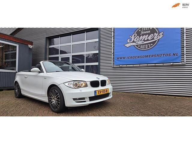 Wit Gebruikt 2009 BMW 118 Cabriolet Comfort Edition Cabriolet | € 5.750 (Goede deal) - Afbeelding 1/4