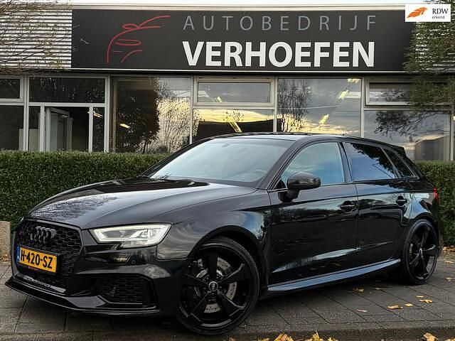 Zwart Gebruikt 2018 Audi RS3 Premium Sedan | € 36.950 - Afbeelding 1/4