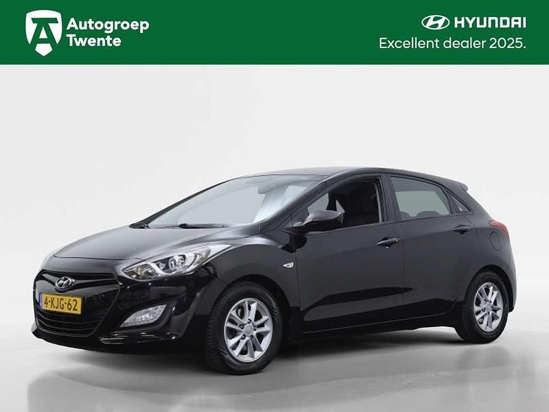 Zwart Occasion 2012 Hyundai i30 Stationwagen | € 6.950 (Eerlijke prijs) - Afbeelding 1/4